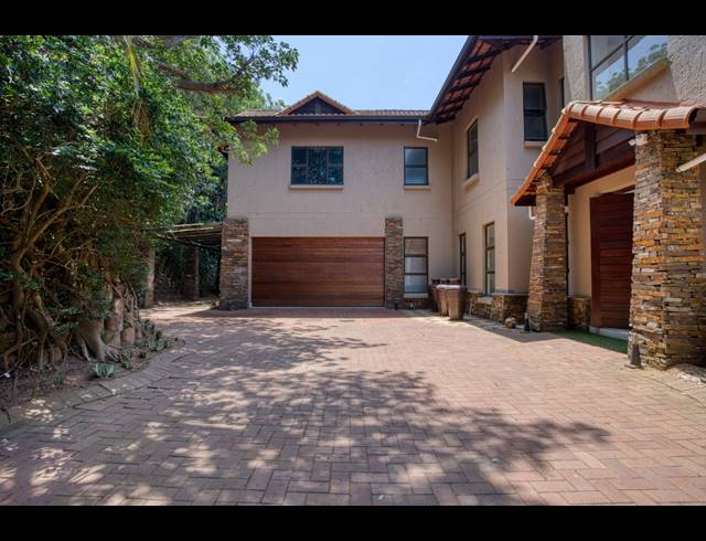 5 BEDROOM HOUSE FOR SALE IN BALLITO CENTRAL
